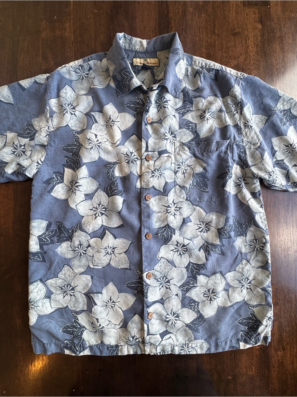 Tommy Bahama Men’s Short Sleeve Silk Camp Hawaiian Shirt Sz. Smalll